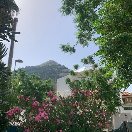 La Dolce Vita Mondello - Villa In Palermo Exterior foto